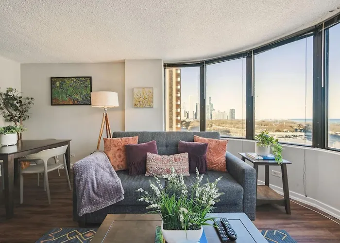 Downtown Views, Mich Ave, Museums 2bd- 2ba #10 Chicago