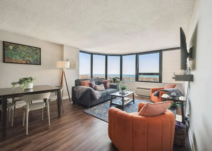 Downtown Views, Mich Ave, Museums 2bd- 2ba #10 *