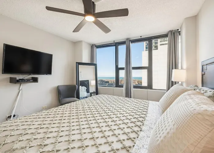 Downtown Views, Mich Ave, Museums 2bd- 2ba #10 Chicago